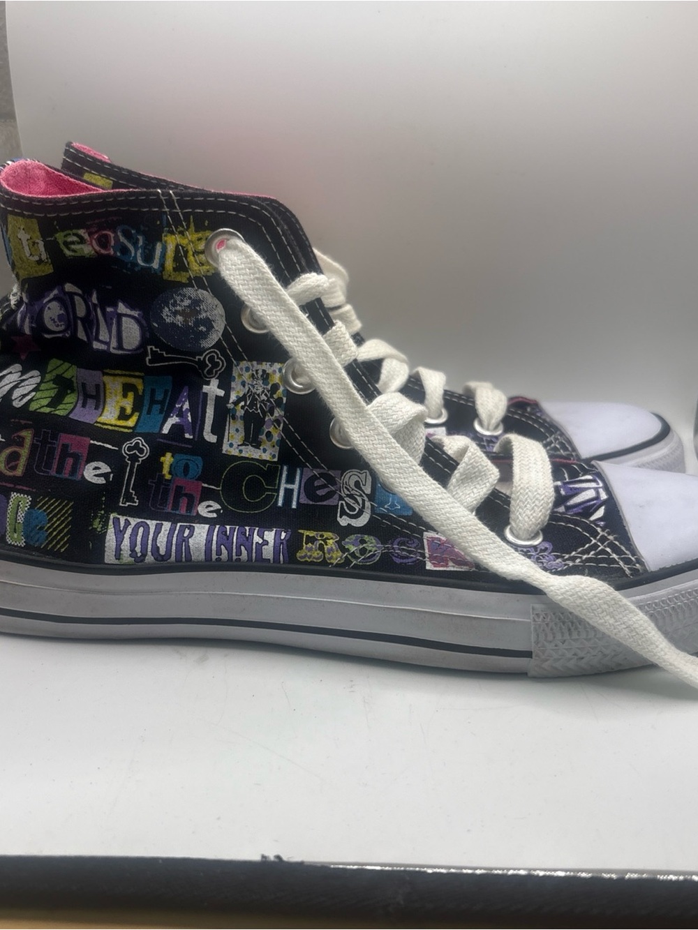 EUC Airwalk High Tops Black Women's Sneakers Lace Up Canvas Shoes US 8
